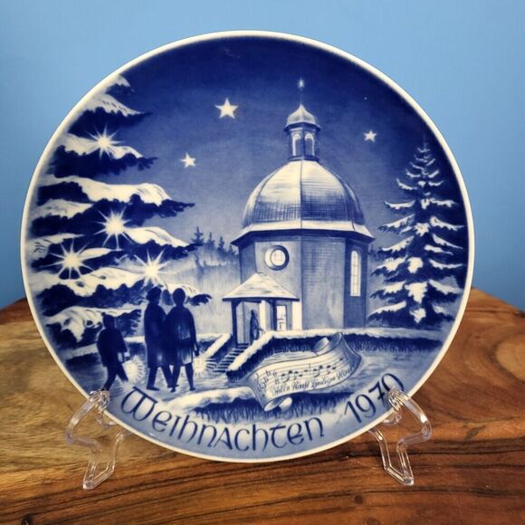 Vintage 1970 Bareuther Weihnachten Fine China Blue Holiday Plate Bavaria Germany - Picture 1 of 6